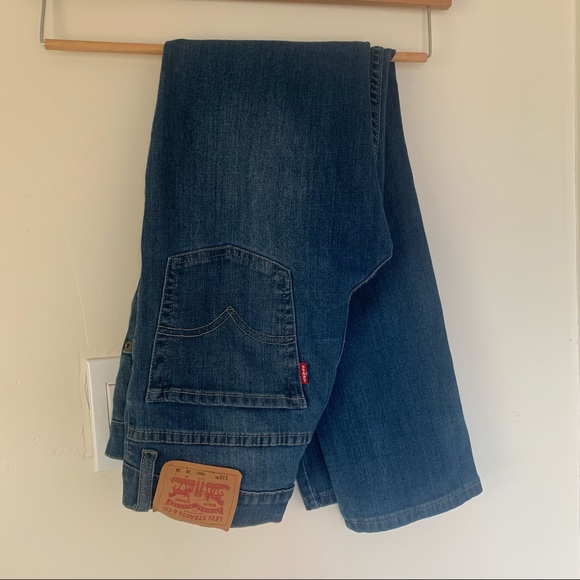 Levi’s 510 Skinny - Picture 3 of 9